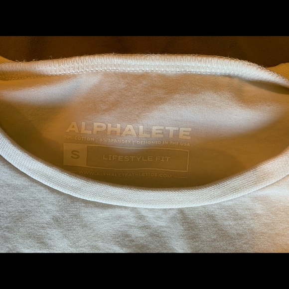 Alphalete Lifestyle Fit Oversized Cropped Long Sleeve - Picture 3 of 3